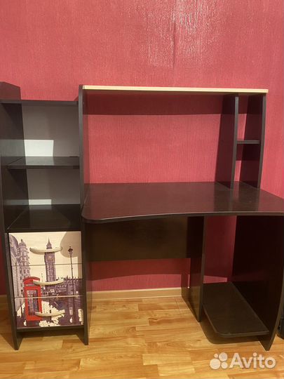 Компьютерный стол и стул