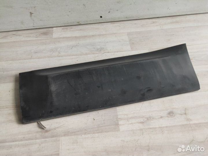 Молдинг двери задний левый Nissan Qashqai Vi 2008