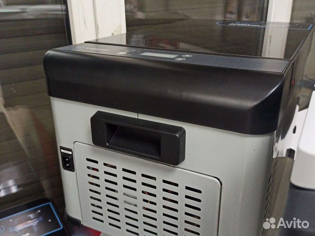 Автомобильный компрессорный холодильник Libhof 17л