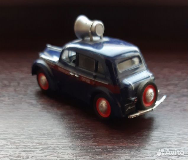 Модель москвич-400/420 миллиция