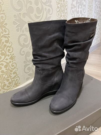 Сапоги женские р.37