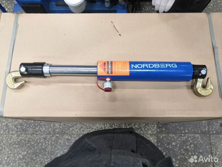 Цилиндр стяжной на 10 тонн