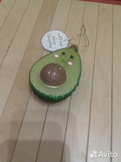 Елочная игрушка авокадо