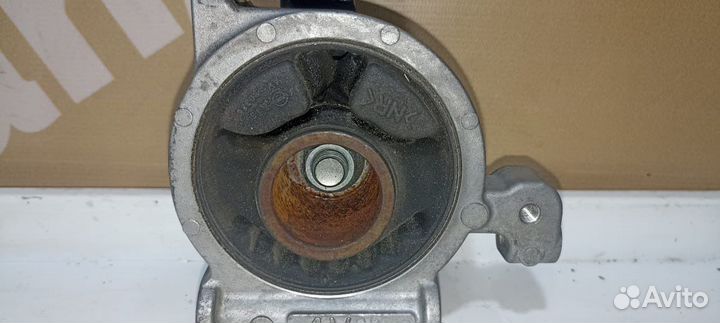 Подушка двигателя задняя правая Nissan Teana J32