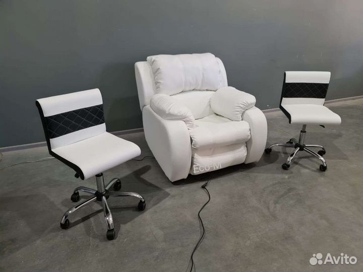 Реклайнер автоматический с пультом