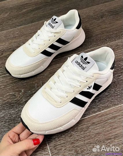 Мужские кроссовки Adidas белые
