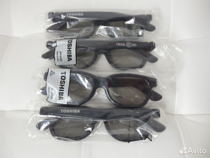 Очки для кино 3D Toshiba для всей семьи,цена за 4