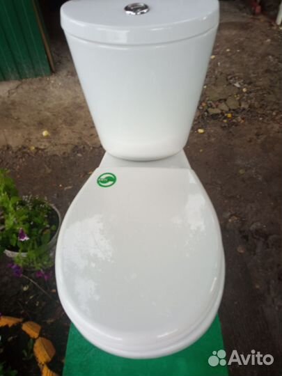 Унитаз с бачком новый