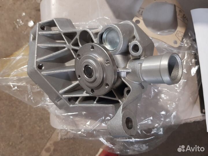 Водяной насос(помпа) skoda