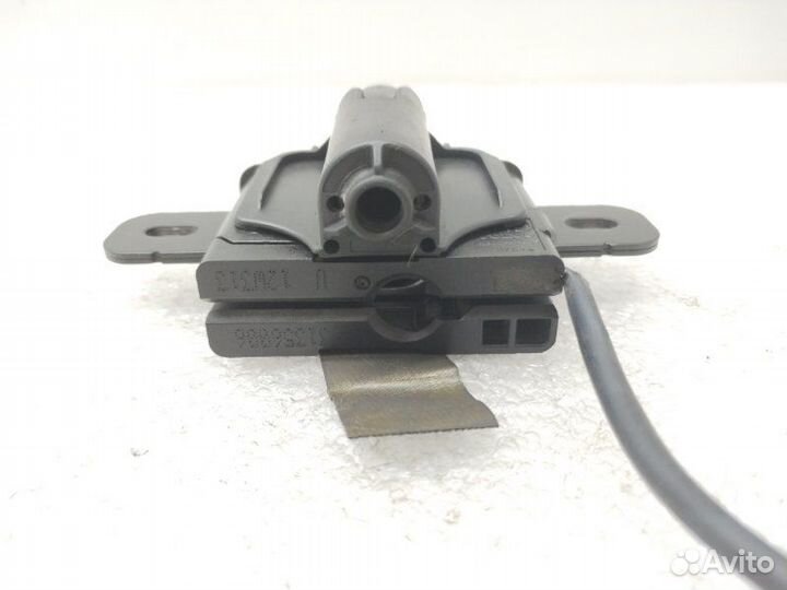 Замок капота правый Volvo V60 1 2012