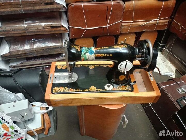 Швейная машинка подольск 2м