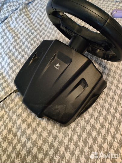 Игровой руль logitech