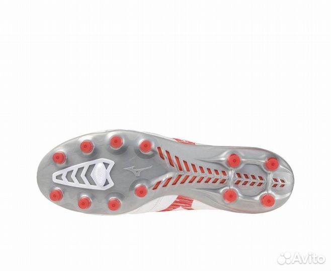 Футбольные бутсы mizuno morelia