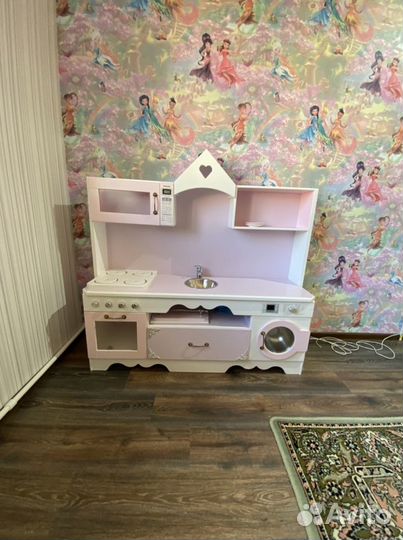 Детская кухня из натурального дерева