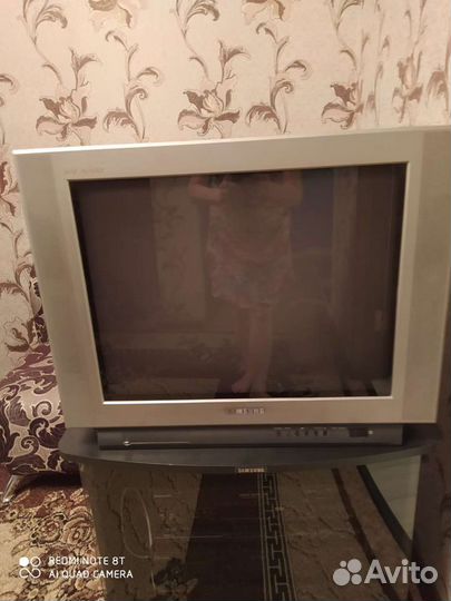 Телевизор samsung