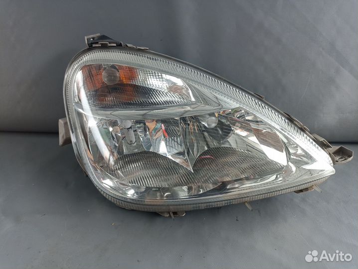 Фара Mercedes W168 рестайлинг