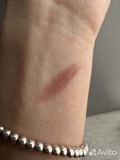 Помада stellary 04 vivienne sabo 01