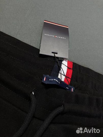 Шорты Tommy Hilfiger