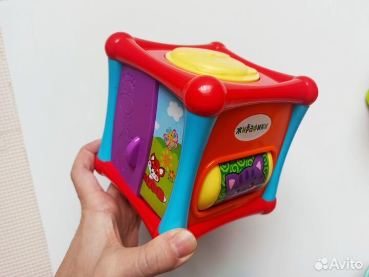 Развивающие игрушки для малышей