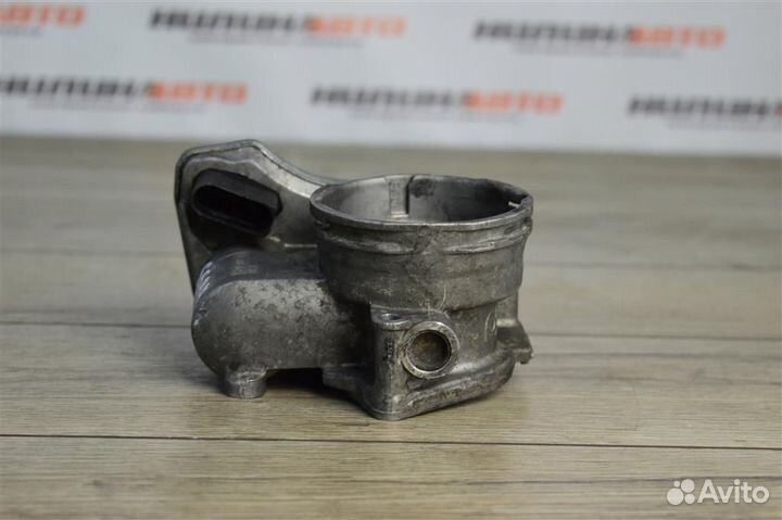 Заслонка дроссельная volkswagen Passat B6 Джетта