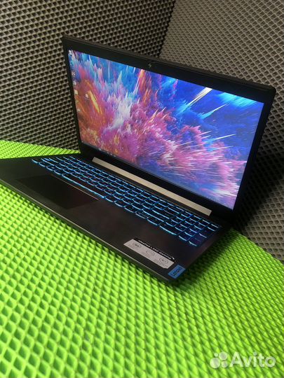 Ноутбук Игровой Lenovo i5 9300H/8gb/240ssd/GTX1050