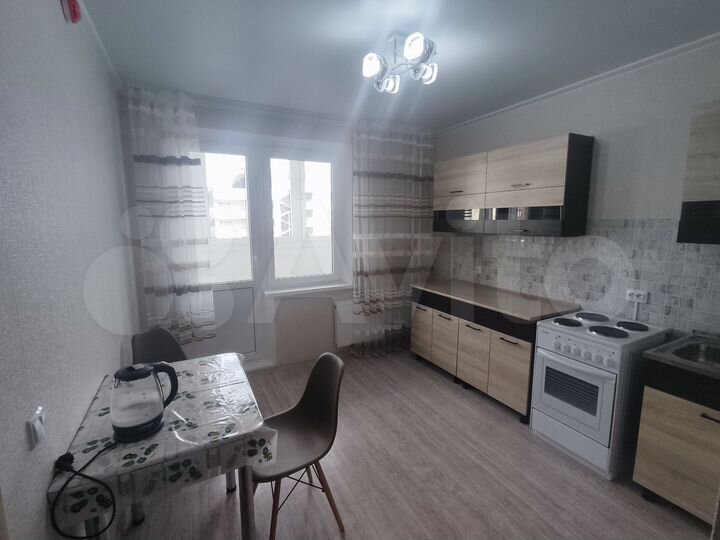 2-к. квартира, 52 м², 2/16 эт.