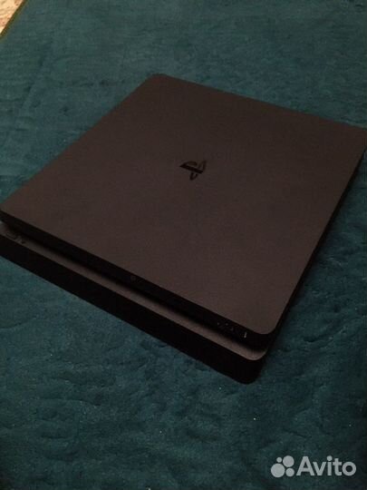 Sony PS4 slim