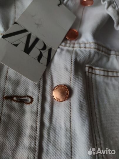 Джинсовая жилетка Zara