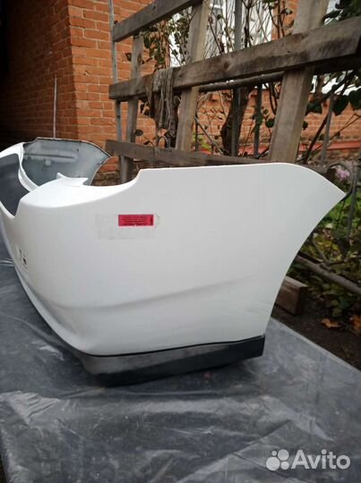 Бампер задний Toyota Prius