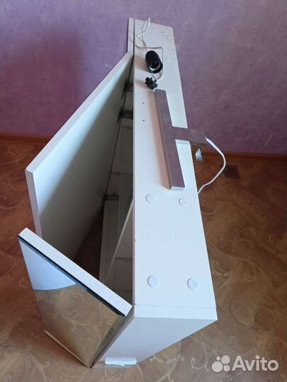 Зеркало с подсветкой для ванной