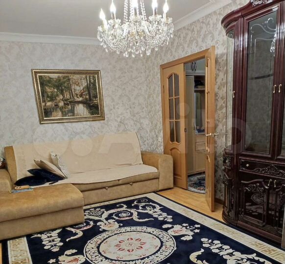 4-к. квартира, 90 м², 1/5 эт.