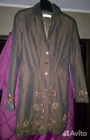 Винтажный женский плащ с ручной вышивкой Италия