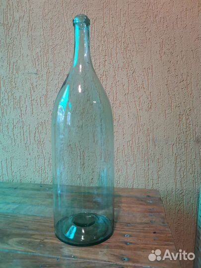 Бутылка стеклянная старинная, 3 литра