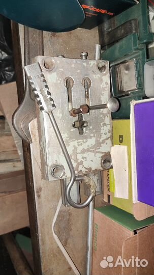 Замок гаражный реечный