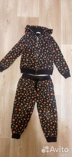 Комплект одежды для девочки 98-104