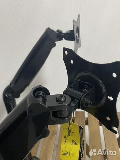 Кронштейн для двух мониторов