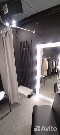 Шоурум женской и мужской одежды