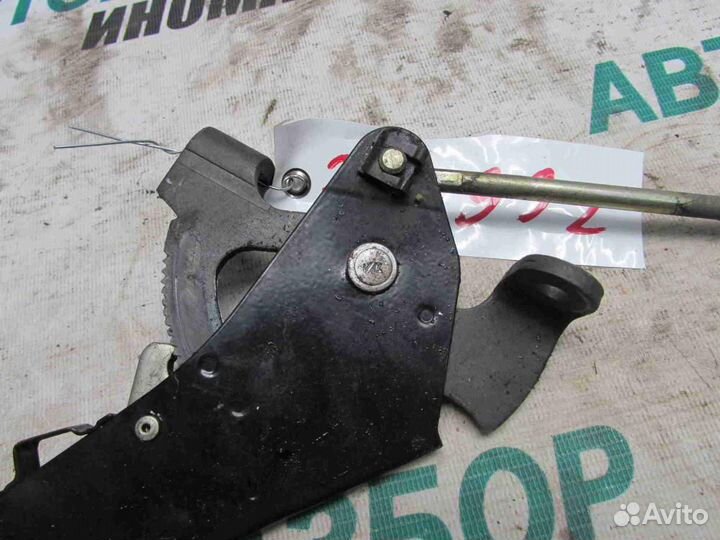 Рычаг стояночного тормоза для ваз LADA Kalina 2004