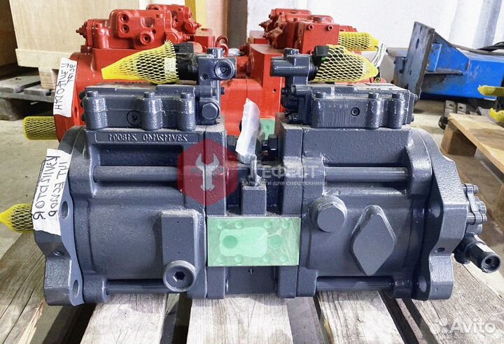 Основной насос Case CX250clclr KRJ10290