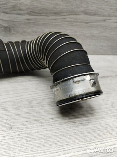 Патрубок интеркулера левый Mercedes C-Class W 203