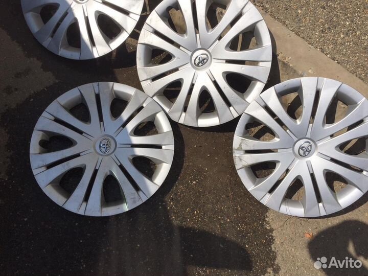 Колпаки Toyota Авенсис, Корола