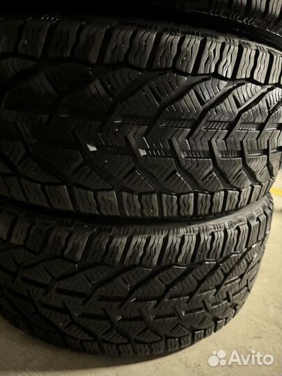 Kormoran Snow 235/45 R18