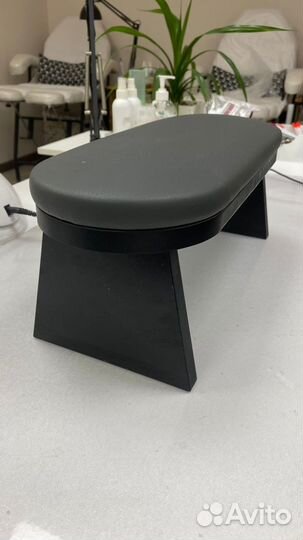 Подставка для рук маникюрная