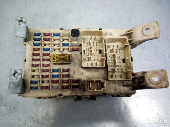 Блок предохранителе Kia Rio 2011-2017