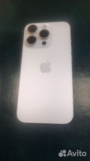 iPhone 15 Pro, 256 ГБ