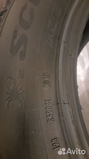 Pirelli Scorpion Ice Zero 2 225/60 R18 104T