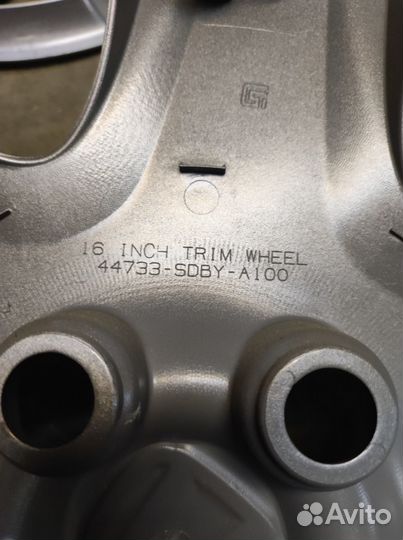 Колпак стального диска Honda Civic 4D 8 кузов