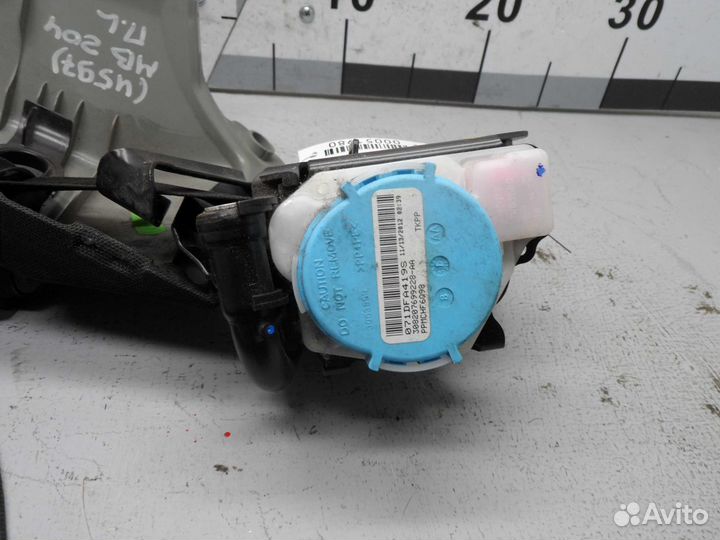 Ремень безопасности Mercedes C-klasse W204