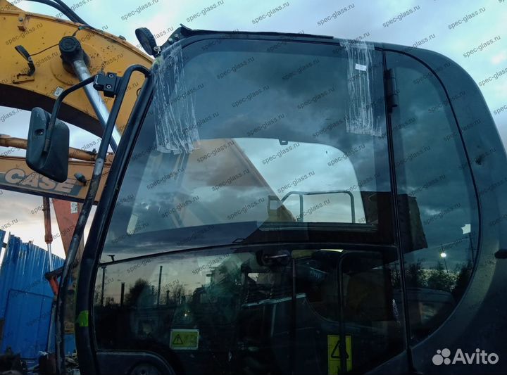 Стекло кабины New Holland LS190
