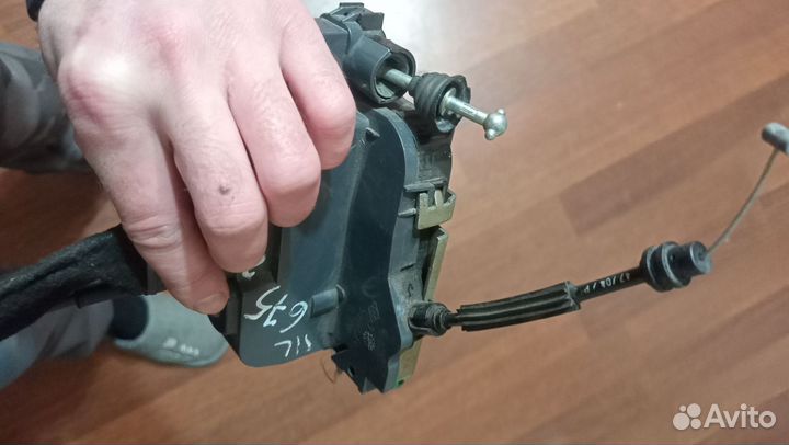 Замок передний левый пежо 307